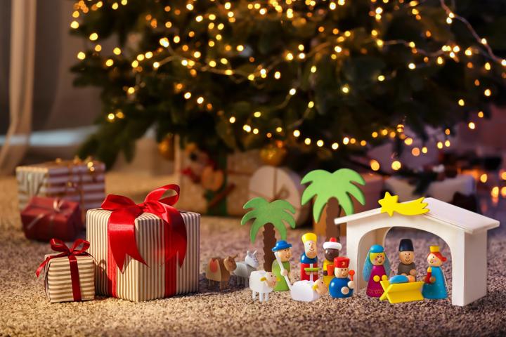 Actual product image Wooden Christmas crib