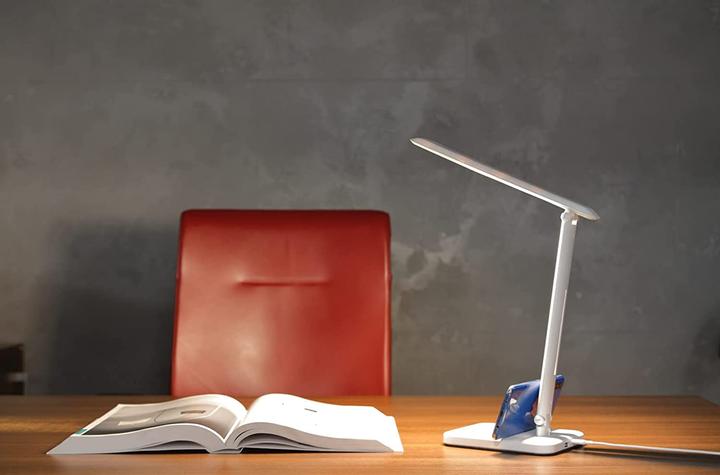 Produktbild Blaupunkt 6W LED Schreibtischlampe - Weiss - Dimmbar - Einstellbare Helligkeit und Farbtemperatur (350 lm)