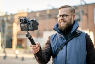Actual product image Fotopro statyw Vlogger Mini (SY-390 + P-1HX) - szary (Metal)