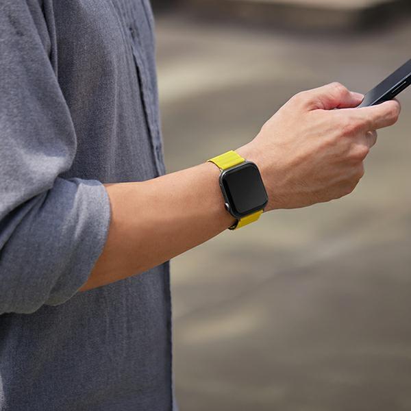 Produktbild Uniq pasek Revix Apple Watch Series 1/2/3/4/5/6/7/8/SE/SE2 38/40/41mm. Reversible Magnetic bordowy-k (Silicon)