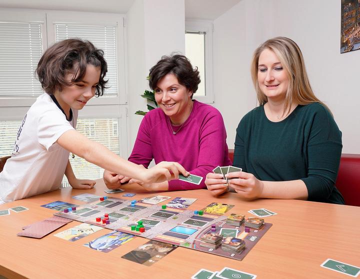 Actual product image Games Art Gallery Spil (2 - 6 Players)