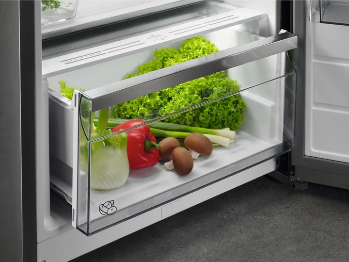 Actual product image AEG AC3801 (390 l)
