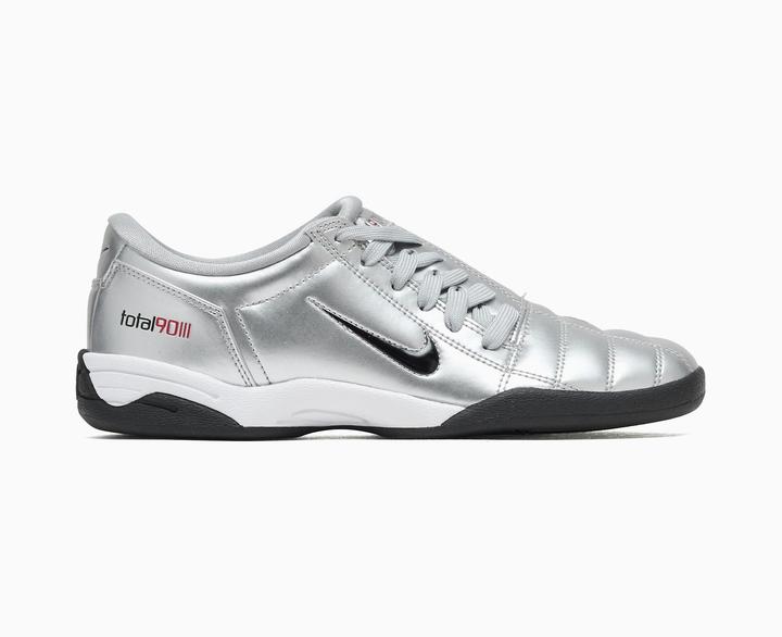 Image du produit Nike Women's Total 90 III Silver Bullet (46)