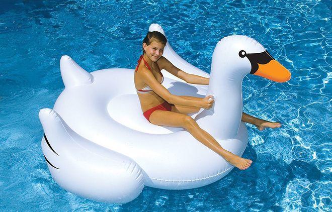 Actual product image MU Classic Inflatable swan air mattress