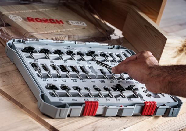 Image du produit Bosch Professional Zubehör Jeu de 15 fraises, queue de 8 mm pour fraiseuses à main