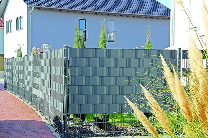 Actual product image Alberts Privacy strip height 190 mm anthracite RAL 7016 roll with 50 metres