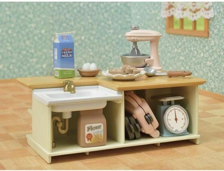 Actual product image Sylvanian Families Kitchen Island