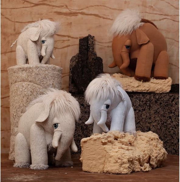 Actual product image BigStuffed Albino Mammoth Large (42 cm)
