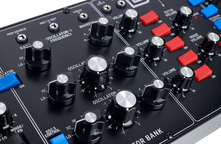 Produktbild Behringer Model D