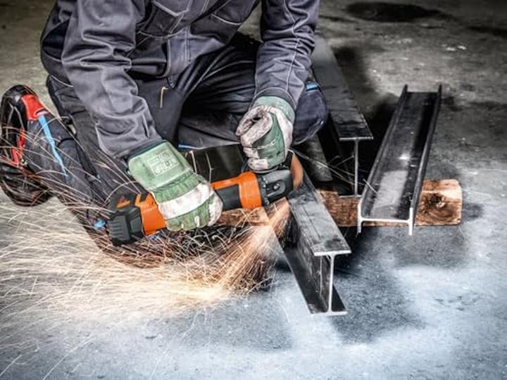 Produktbild Fein Vorteils-Combo Akku: Akku-Bohrschrauber ASCM 18-4 QM AS & Akku-Winkelschleifer CCG 18-125-1