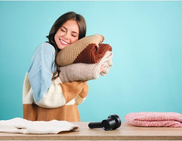 Actual product image Eldom TORI rechargeable and mains-powered clothes shaver