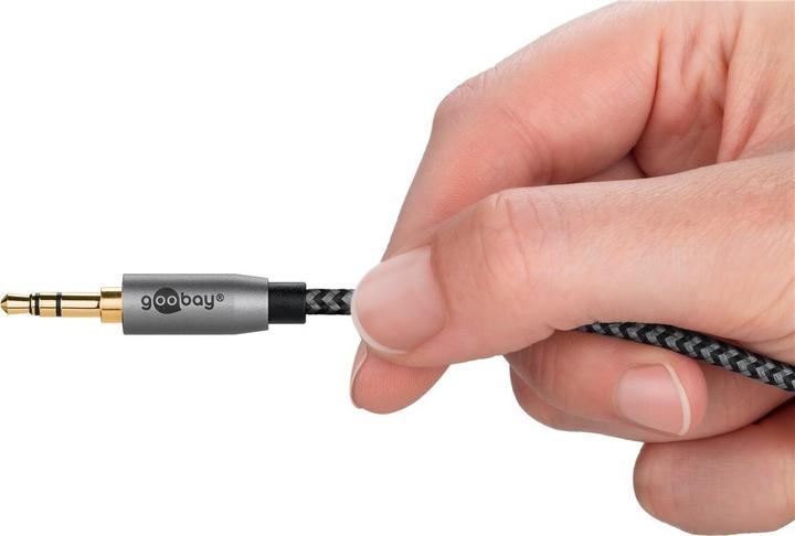 Actual product image Goobay Audio connection cable AUX, 3.5 mm stereo, 90°, 3 m, Sharkskin Grey (3 m, 3.5mm jack (AUX))