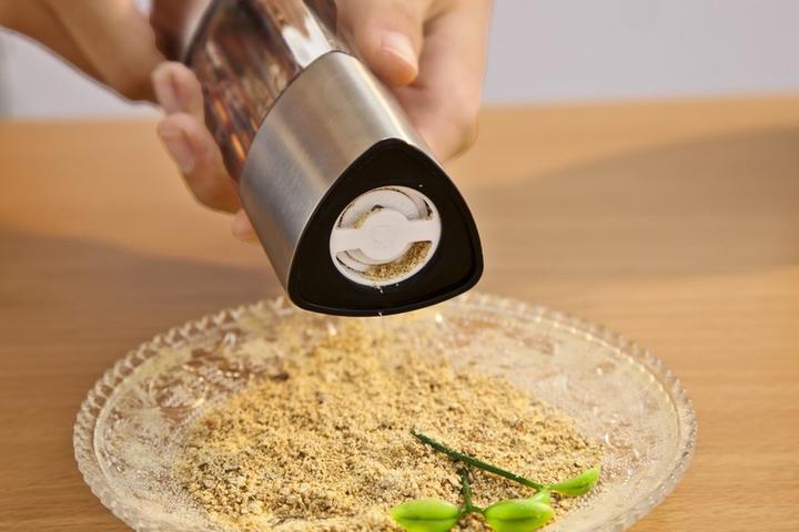 Image du produit Cover-Discount Moulin à poivre en acier inoxydable Moulin à épices 17cm (Différentes épices)