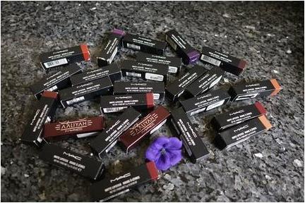 Produktbild MAC Cosmetics Velvet Matte Lipstick (Valiant)