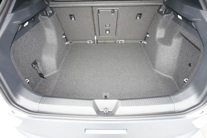Actual product image Aristar Boot tray for VW ID.4 from 2020 until today (recessed loading area)