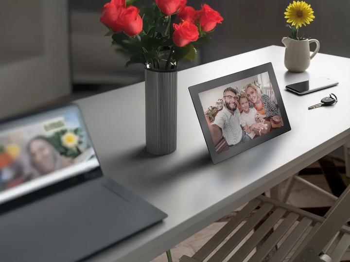 Produktbild Porodo Digitaler Bilderrahmen Pixelle 10,1 Spiegelglas-Technologie - Schwarz (10.10", 1920 x 1200 Pixel)