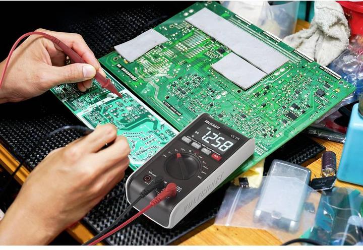 Produktbild Voltcraft VC171 Digital Multimeter (CAT III 600V)