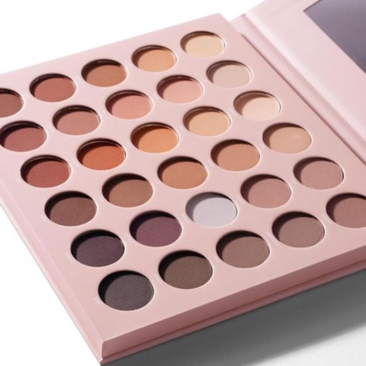 Immagine prodotto W7 Just Mattes Pressed Pigment Palette 30 Colori Naturali Nudi Trucco Vegano (Colori nudi naturali)