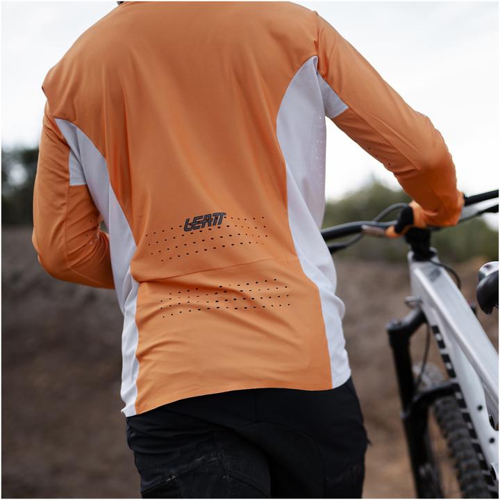 Actual product image Leatt MTB Gravity 5.0 Radtrikot (L)