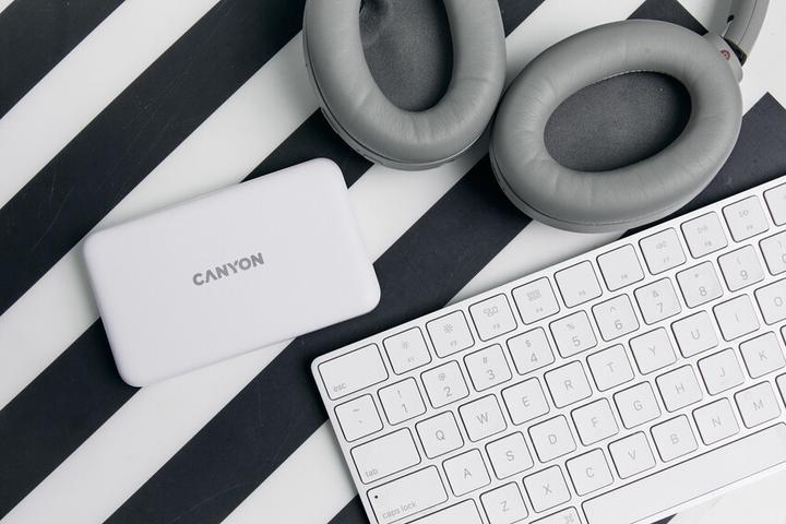 Actual product image Canyon Power bank PB-1001 (10000 mAh, 18 W, 37 Wh)