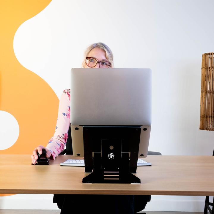 Immagine prodotto R-Go Tools R-Go Laptop Stand 10"-20" Max.5KG Alu Riser nero