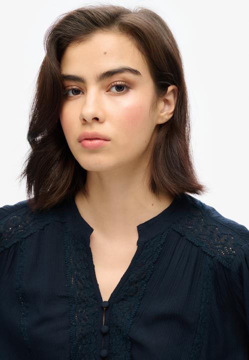 Produktbild Superdry Langärmelige, gesmokte Bluse mit Spitzenbesatz (12XL)