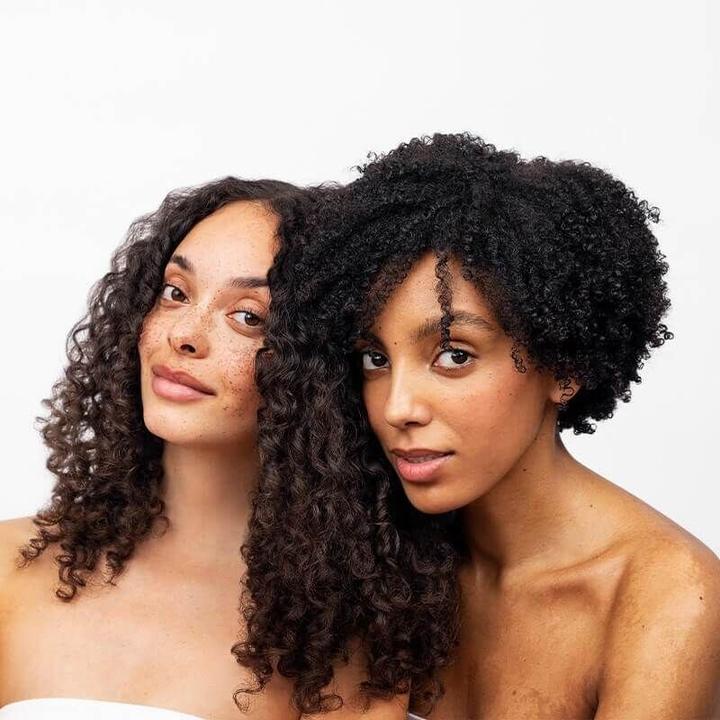 Produktbild Maria Nila Coils & Curls Weightless Curl Definer (Haargel, 125 ml)