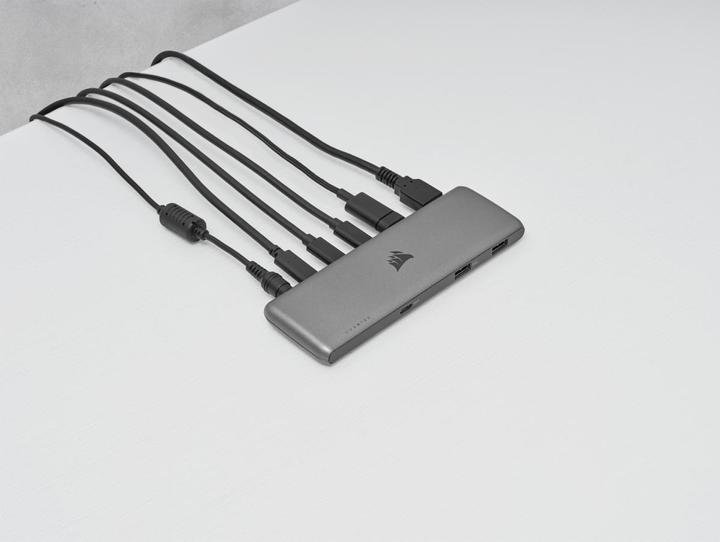 Actual product image Corsair USB 100 (USB-C, 7 Ports)