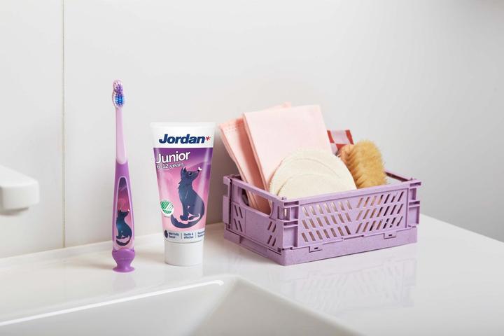 Immagine prodotto Jordan Spazzolino Step By Step per bambini 6-9 anni morbido 1Pz. (Morbido, 1 x)