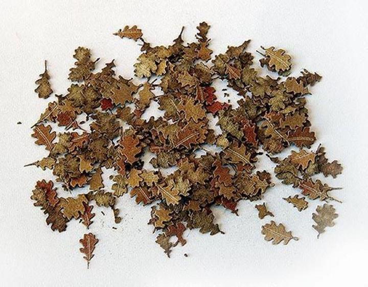 Actual product image Plus Model Oak leaves