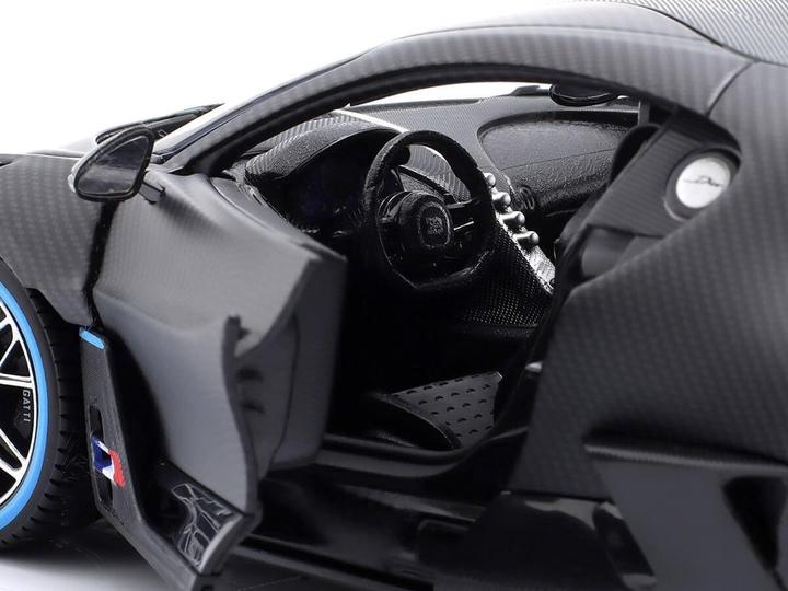 Produktbild Bburago Bugatti Divo 1/18 schwarz/carbon