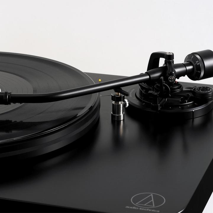 Actual product image Audio-Technica AT6006R (Turntable cover)