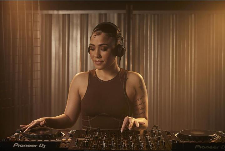 Produktbild Pioneer DJ HDJ-CX (Kabelgebunden)