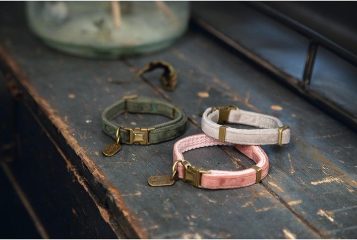 Actual product image Designed by Lotte Cat collar Velura (30, Cat, Walks)