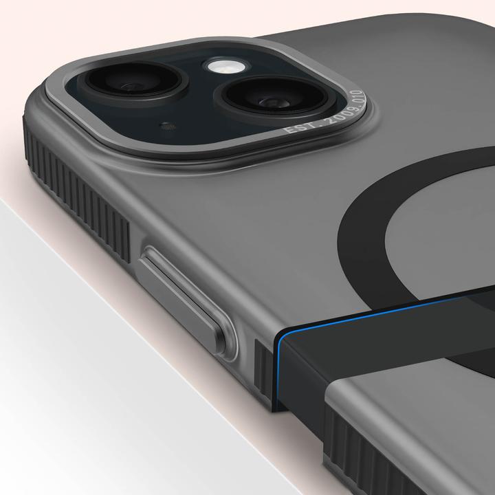 Actual product image Decoded Recycled Plastic Backcover iPhone 15 Black (Apple iPhone 15)