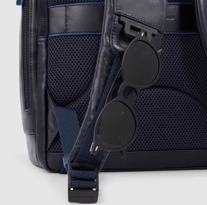 Actual product image Piquadro Backpack By (19 l)