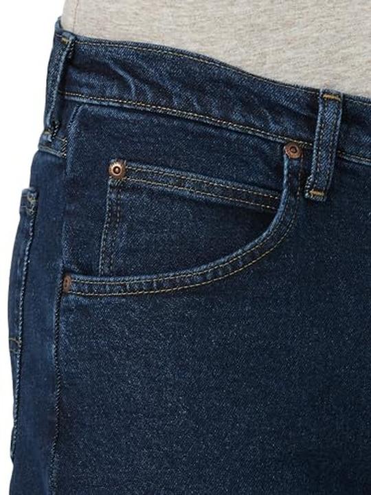 Actual product image Wrangler Authentics Classic Five Pocket Regular Fit (W33/L33)