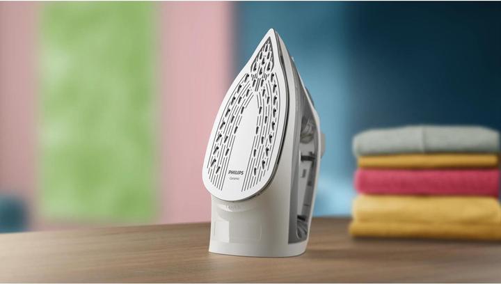 Actual product image Philips 2000 Series DST2020/80 (2000 W, 110 g/min)