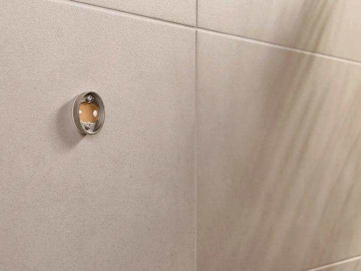Actual product image tesa Moon