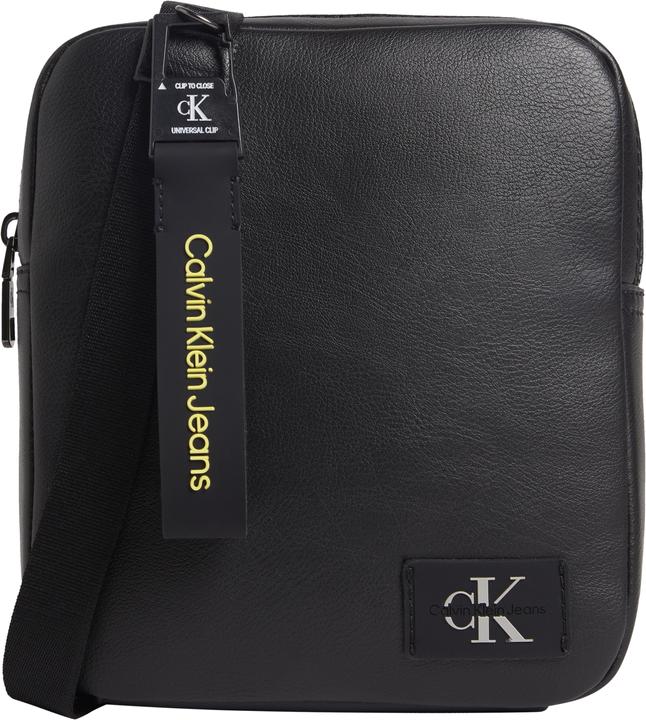 Actual product image Calvin Klein Mens Reporter18 with Label Crossovers, Black, One Size (51% RECYCLED POLYESTER, 49% POLYURETHANE)