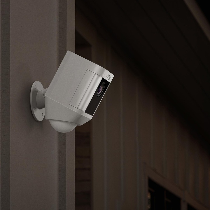 Produktbild Ring Spotlight Cam Battery (1920 x 1080 Pixels)