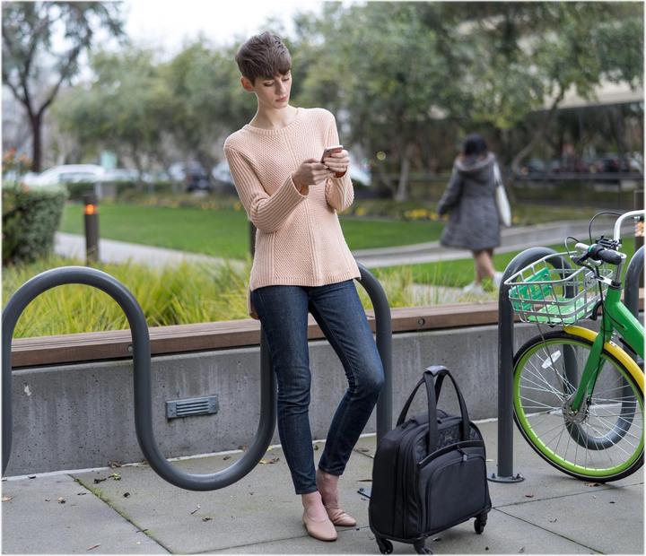 Actual product image Kensington Contour 2.0 Executive Balance (22 l)