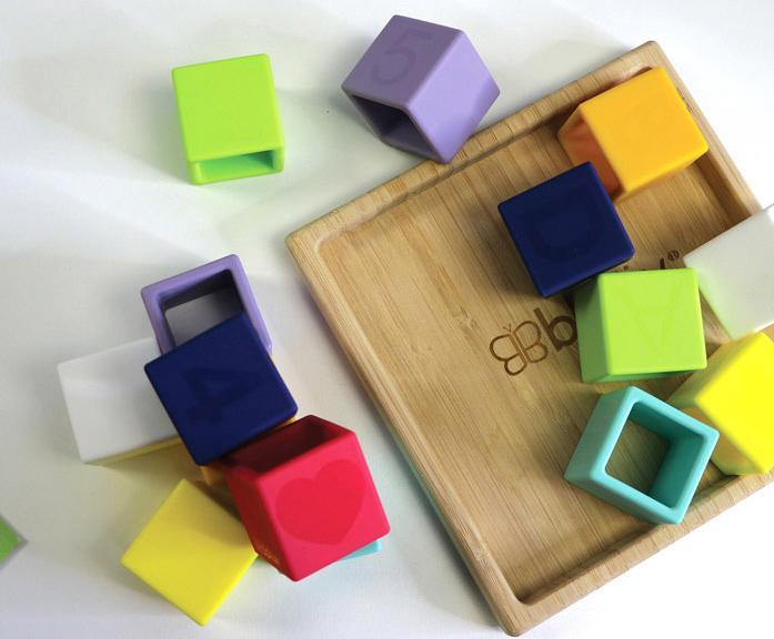 Actual product image Bblüv Wooden and silicone puzzle with Blox cards