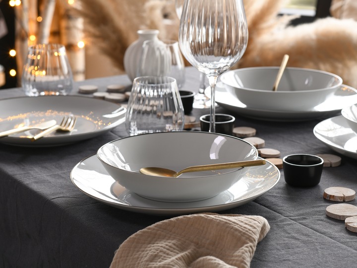 Actual product image CreaTable Luna (18 Piece)