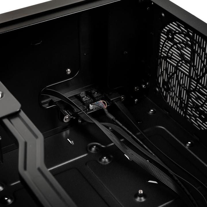 Actual product image Silverstone SST-GD09-C (SSI CEB, ATX, mATX)
