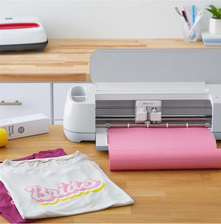 Immagine prodotto Cricut Pellicola da stirare Smart Glitter 33 x 273 cm, 1 pezzo, Bianco