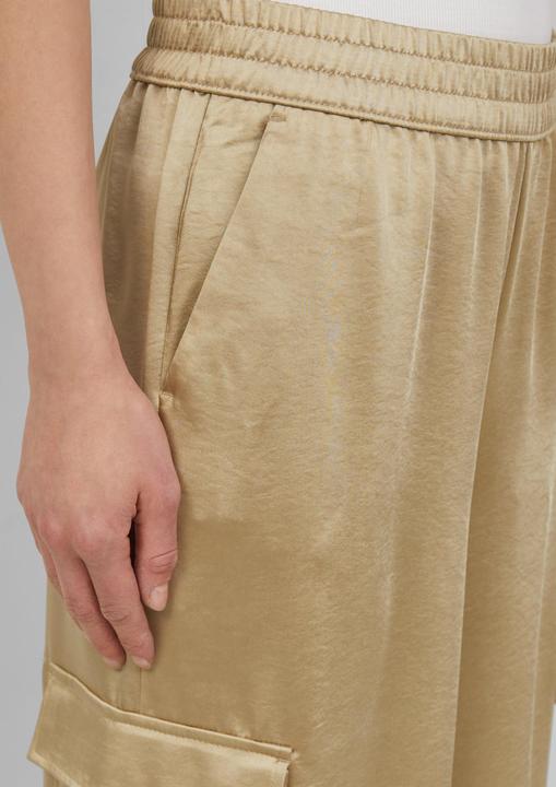 Produktbild S.Oliver Hose Satinierte Cargohose im Relaxed Fit mit Elastikbund (36)