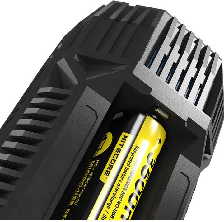 Produktbild Nitecore V2 - Kfz-Ladegerät