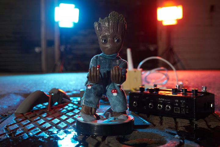 Immagine prodotto NoName MARVEL - Pigiama di Groot - Figurina 20cm - Supporto Manette e Portatile (PS5)