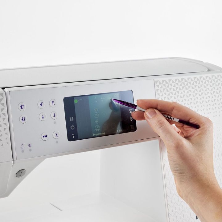 Actual product image Pfaff Expression 710 Special Edition